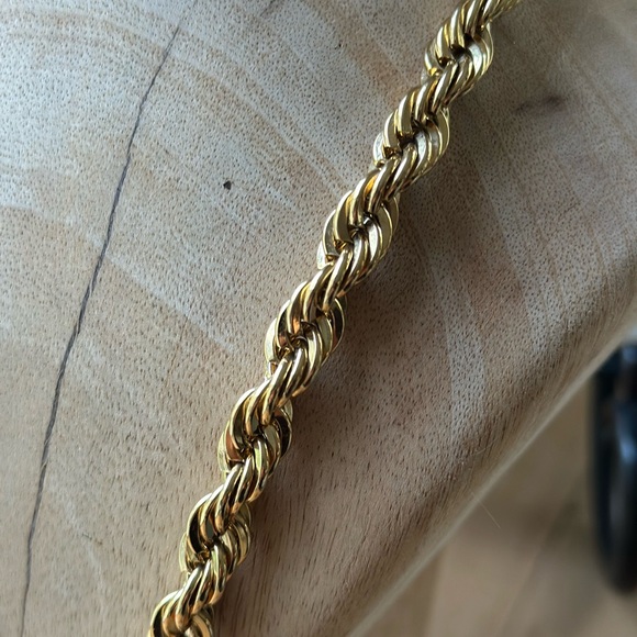 Gold Rope Chunky Chain Necklace with Classic Rope Design - Picture 6 of 15